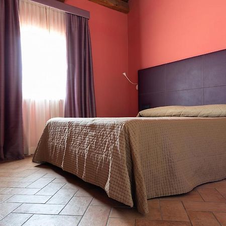 Hotel Magione Papale Relais LʼAquila Exteriér fotografie