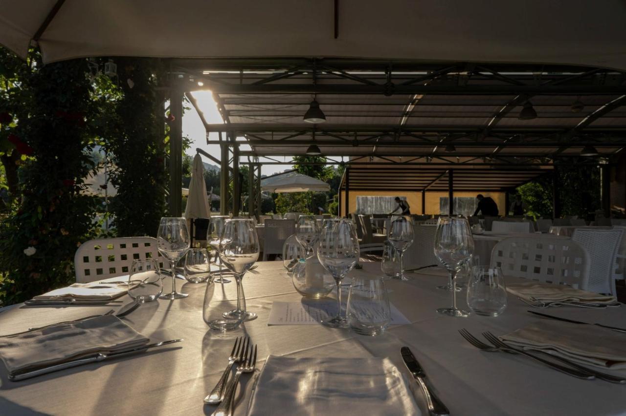Hotel Magione Papale Relais LʼAquila Exteriér fotografie
